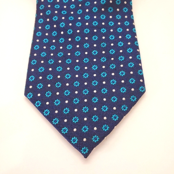Roundtree & Yorke Silk Tie Necktie Dark Blue, Light Blue & White Floral Pattern - Picture 1 of 5
